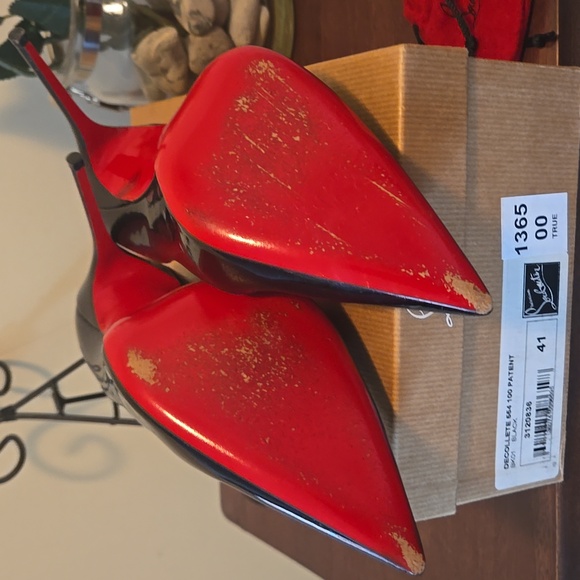 Christian Louboutin Decollete Black Patent Pumps - Picture 4 of 5